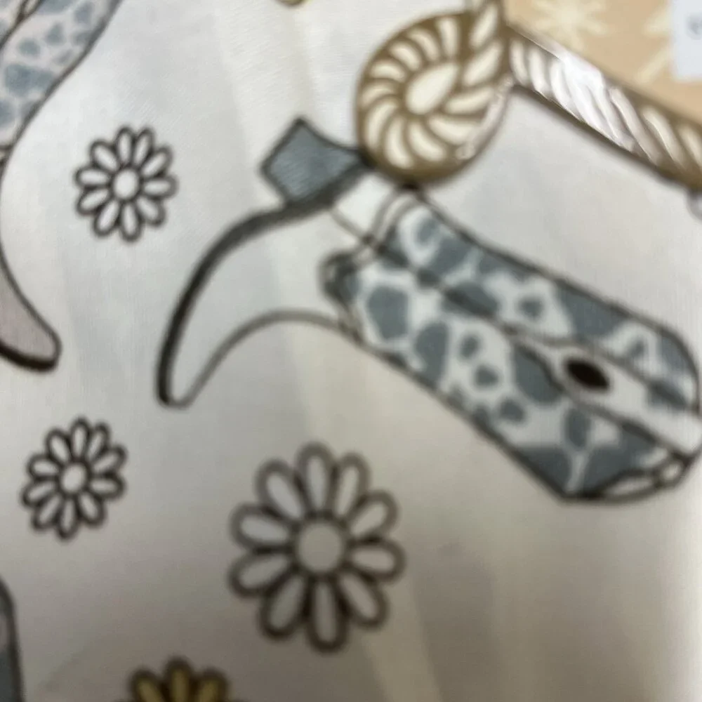 Dessert Dust Twin Sheet Gray All Over‎ Cowboy Boot Floral Print Western Cowgirl